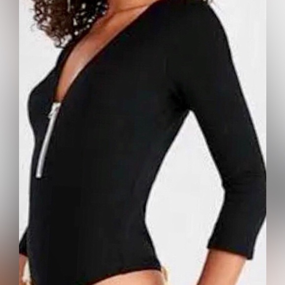 Black front zipper bodysuit NEW with tags by express. Snap closure sz large - Picture 14 of 14